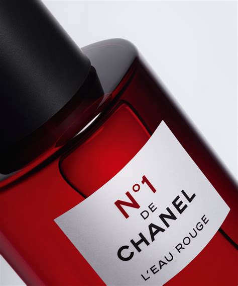 N°1 de Chanel L'Eau Rouge Chanel pour femme